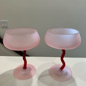 SET OF TWO 2 PINK AND RED WAVY FROST MARTINI GLASSES HOMEGOODS TJ MAXX MARSHALLS